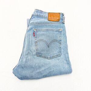 Levi's Wedgie Straight Button Fly Light Wash Frayed Hem Denim Jeans Size 28 x 28